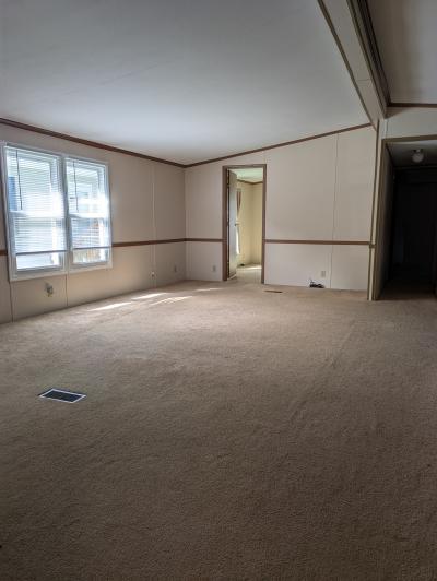 Photo 3 of 12 of home located at 125 Linden Blvd Mason, MI 48854