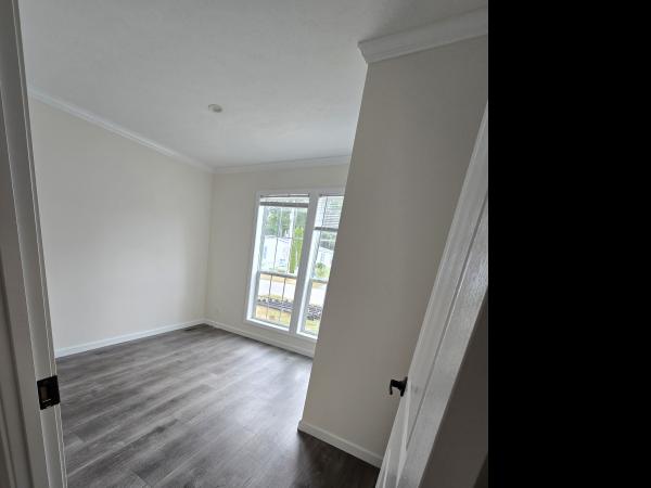 2025 Champion Oasis 1184 Mobile Home