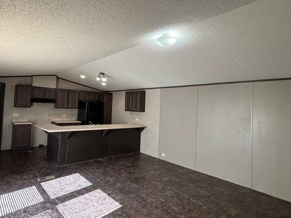2018 S167232B  Home