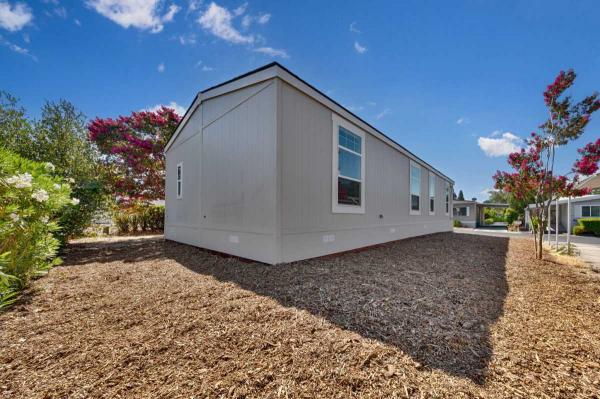 2025 Creekside Manor 3522D Manufactured Home