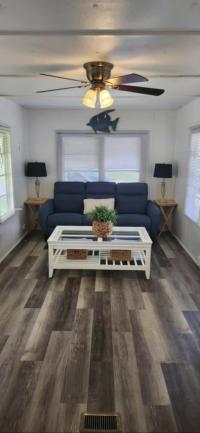 1963 NEWM Mobile Home