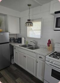 1963 NEWM Mobile Home