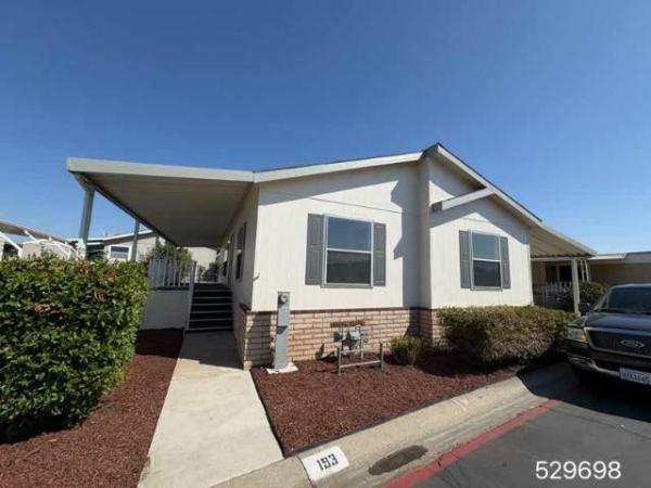 Photo 1 of 2 of home located at Lamplighter Chino Mh Park 4400 Philadelphia St Spc 193 Chino, CA 91710