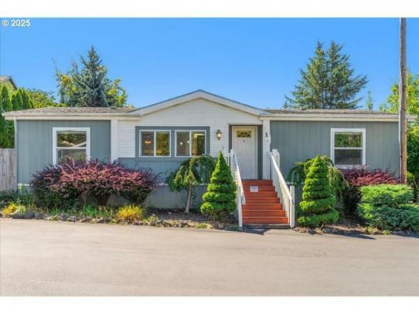 Photo 1 of 2 of home located at Whisper Creek Estates 1819 SE Orient Dr Unit 1 Gresham, OR 97080
