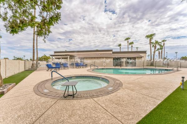 1984 Palm Harbor Manufactured Home