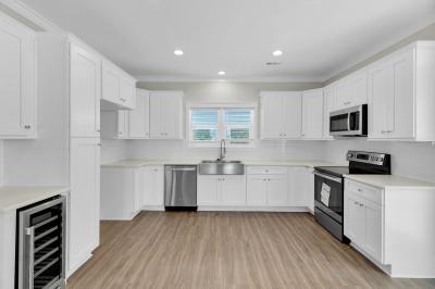 Photo 5 of 7 of home located at 149 Paradise Way Islamorada, FL 33036