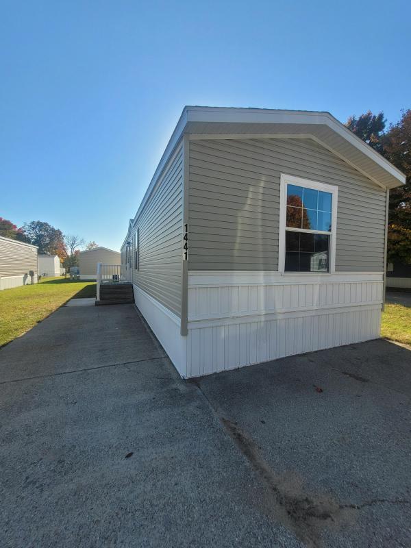 2020 Champion Mobile Home For Rent