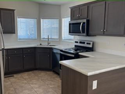 Photo 2 of 11 of home located at 10960 N 67th Avenue #201 Glendale, AZ 85304