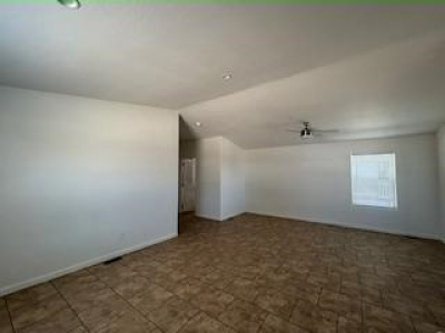 Photo 5 of 11 of home located at 10960 N 67th Avenue #201 Glendale, AZ 85304