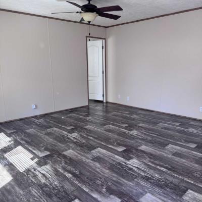 Photo 4 of 8 of home located at 271 Manchester Ave Hampton, GA 30228