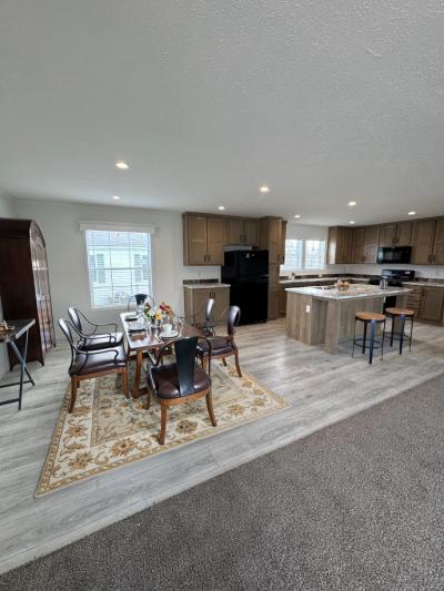 Mobile Home at 24862 Frontier Circle Flat Rock, MI 48134