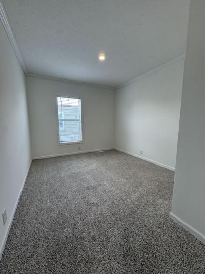 Photo 5 of 26 of home located at 25222 S Aztec Circle Flat Rock, MI 48134