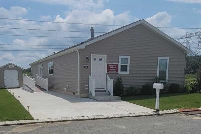 Photo 2 of 9 of home located at 2200 Monmouth Lane Williamstown, NJ 08094