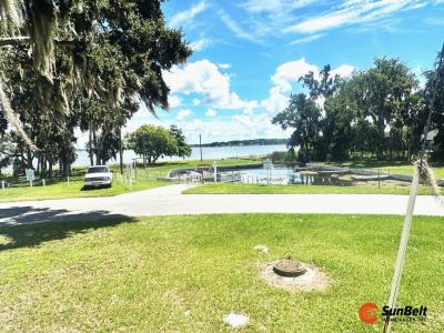 Photo 3 of 26 of home located at 1208 Lee Street, Lot 183 Leesburg, FL 34748