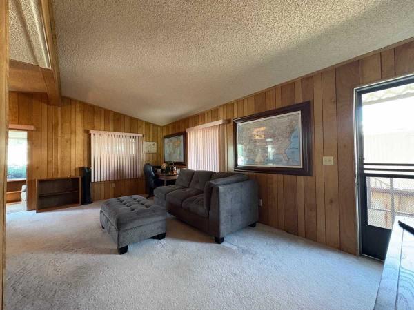 1984 Manufactured Home