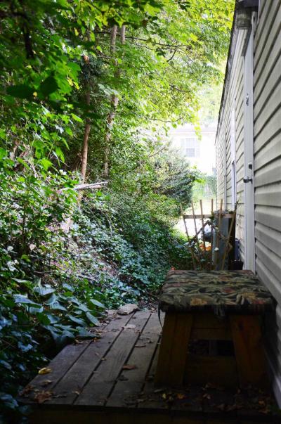 Photo 3 of 11 of home located at 40 Scenic Drive Asheville, NC 28805