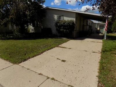 Photo 3 of 3 of home located at 6636 Country Lane Belleville, MI 48111