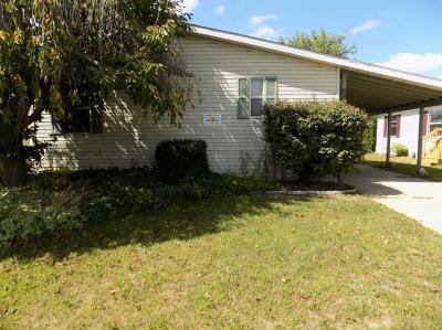 Photo 2 of 3 of home located at 6636 Country Lane Belleville, MI 48111