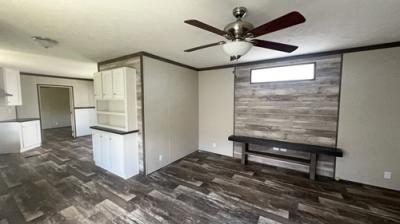 Photo 5 of 11 of home located at 5135 Flemingsburg Morehead, KY 40351