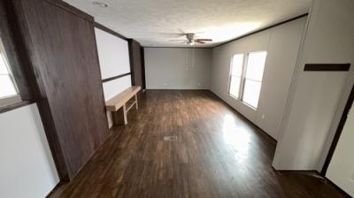Photo 4 of 23 of home located at 1111 Florida Ave. SW Denham Springs, LA 70726