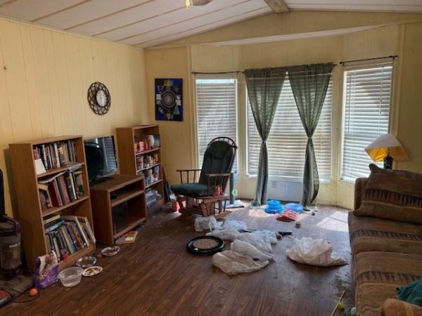 1984 Palm Harbor Manufactured Home