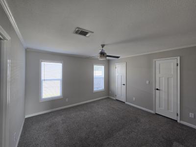 Photo 4 of 8 of home located at 416 Mill Run Avenue Kyle, TX 78640