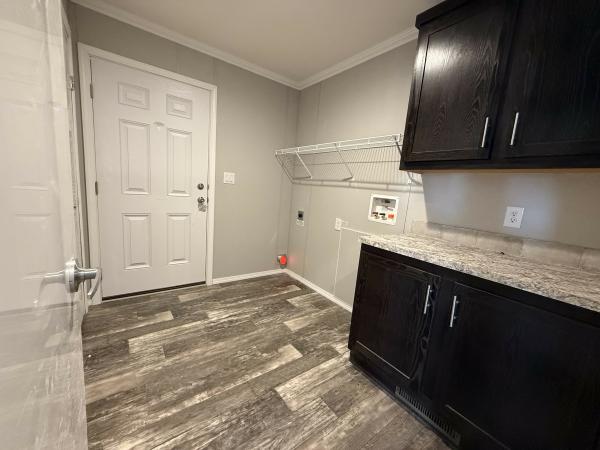 2025 Skyline LH2 Custom HUD Mobile Home