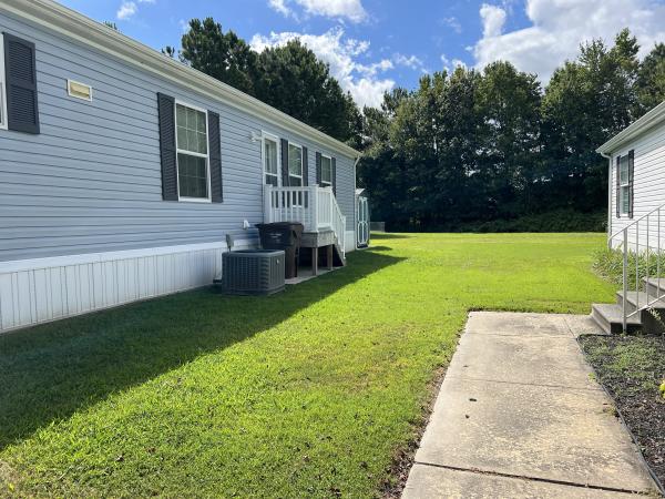 2022 Champion ESDA24403 Mobile Home