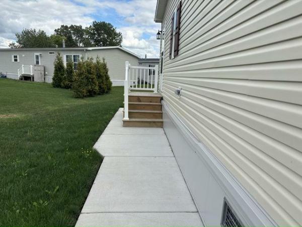 2024 Eagle River - Leola Ontario Mobile Home