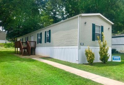 Mobile Home at 3707 Collinwood Ln Lot Col3707 Louisville, TN 37777