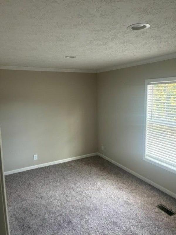 2022 Clayton Homes Inc Community Series Mobile Home