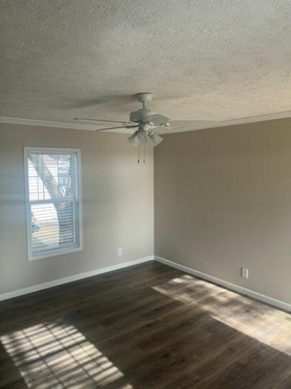 2022 Clayton Homes Inc Community Series Mobile Home