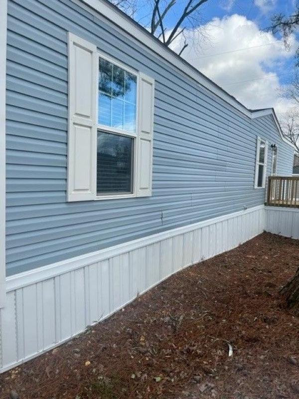 2022 Clayton Homes Inc Community Series Mobile Home