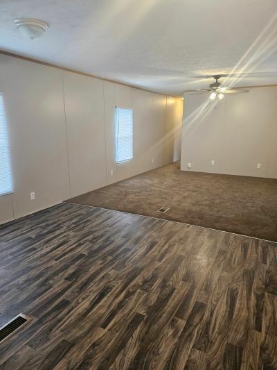 Mobile Home at 489 Starratt Rd Lot #322 Jacksonville, FL 32218