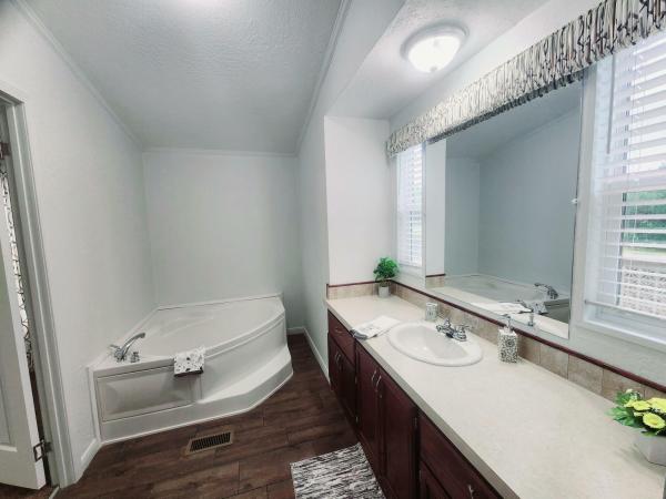 2021 Elliott Mobile Homes Solitaire Mobile Home