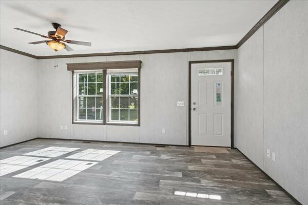 2025 EAGLE RIVER 58 LC-52G351  Home