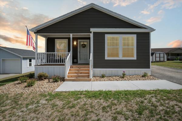 Photo 1 of 2 of home located at 253 Indigo Lane Somerset, PA 15501