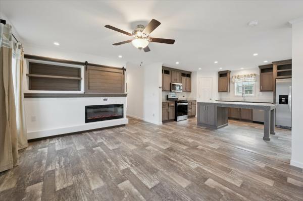 2025 Champion 253 CTN.2-R-25  Home