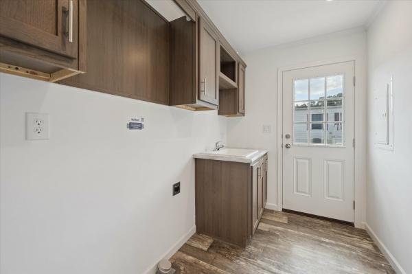 2025 Champion 253 CTN.2-R-25  Home