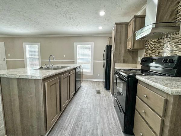 2018 Clayton Homes Inc Yes Mobile Home