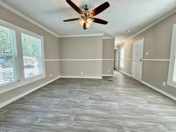 2018 Clayton Homes Inc Yes Mobile Home