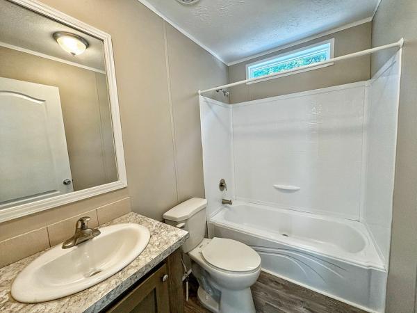 2018 Clayton Homes Inc Yes Mobile Home