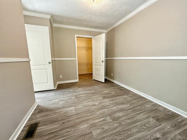 2018 Clayton Homes Inc Yes Mobile Home