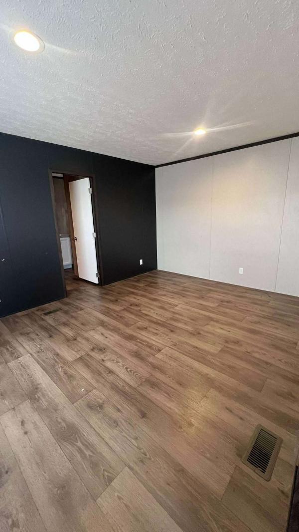 2022 Clayton Homes Inc Miyo Mobile Home