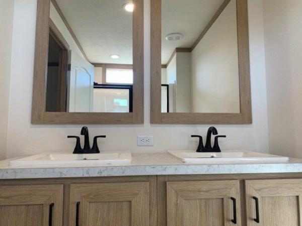 2022 Clayton Homes Inc 5 Point Collection Mobile Home