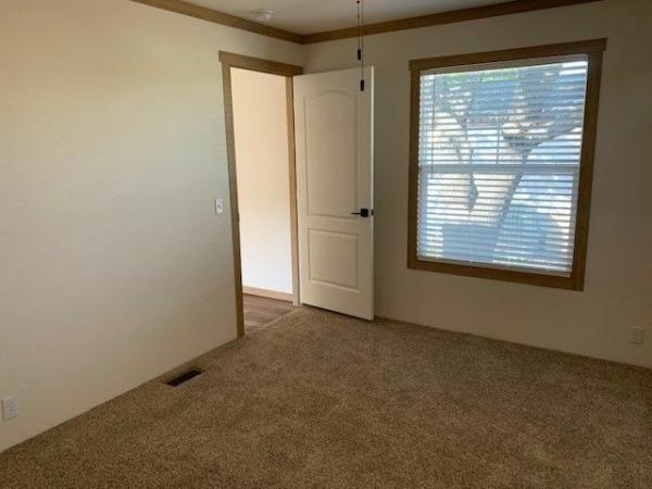 2022 Clayton Homes Inc 5 Point Collection Mobile Home