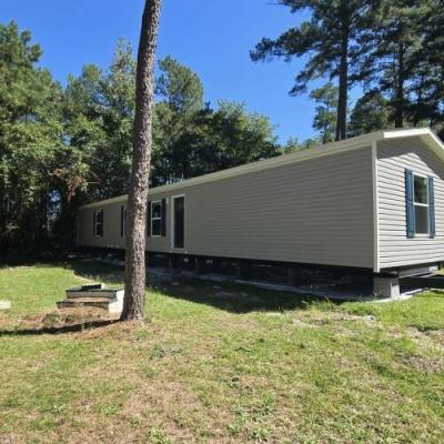 Photo 5 of 6 of home located at 116 Joseph Dr. Raeford, NC 28376