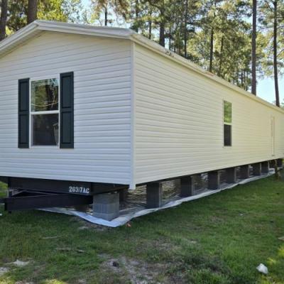 Photo 2 of 5 of home located at 117 Joseph Dr. Raeford, NC 28376
