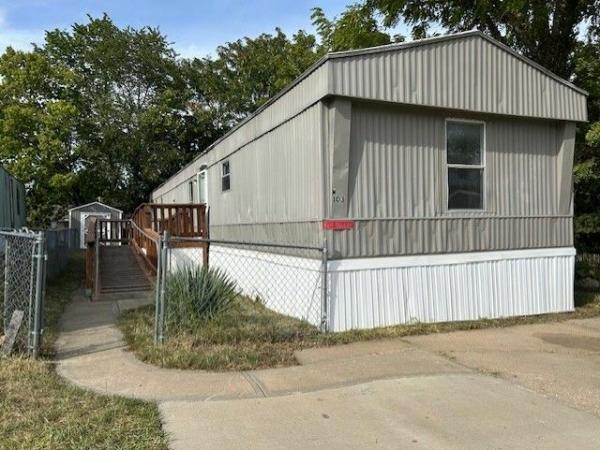 1997 Holly Park Inc Glenmoor Mobile Home