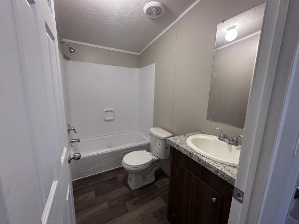 2022 47TRU28483RH22  Home